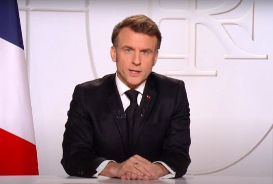 Історична заява Макрона та екстрений саміт у ЄС: чого очікувати Україні