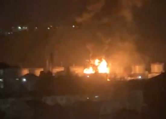 В російському Туапсе дрони атакували місцевий НПЗ