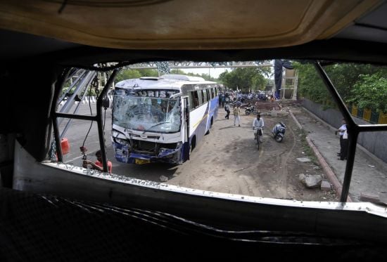 На трасі зіткнулися два автобуси: загинули понад 30 осіб