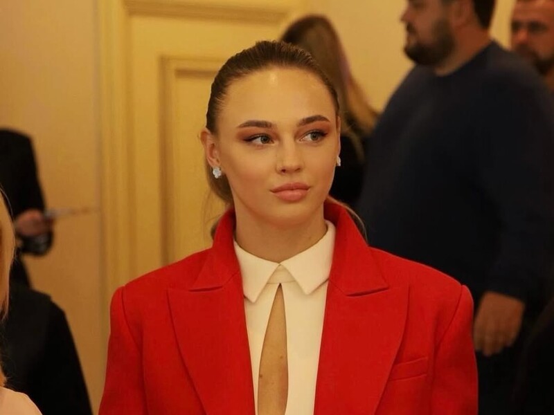 Білодід продемонструвала образ для весняної прогулянки. Відео