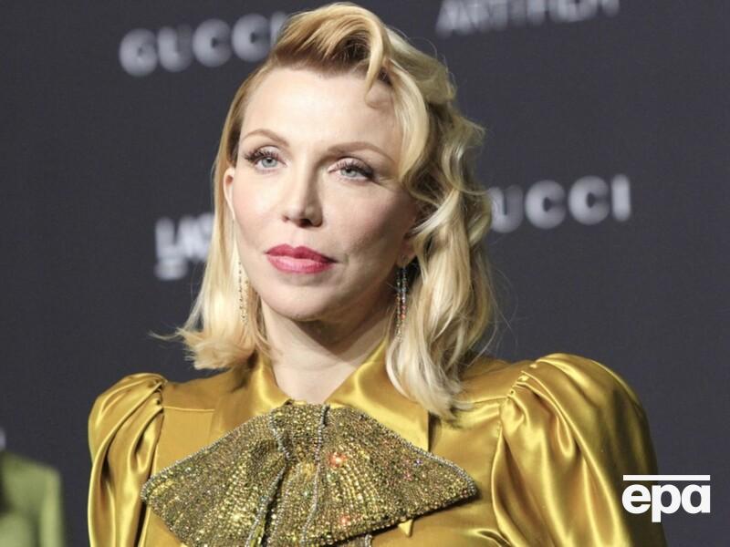 Кортні Лав порівняла Трампа із ціанідом і заявила, що готується набути британського громадянства