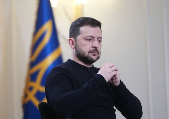 "Якщо "рускіє" погодяться, у той момент тиша запрацює" – Зеленський про припинення вогню на 30 днів