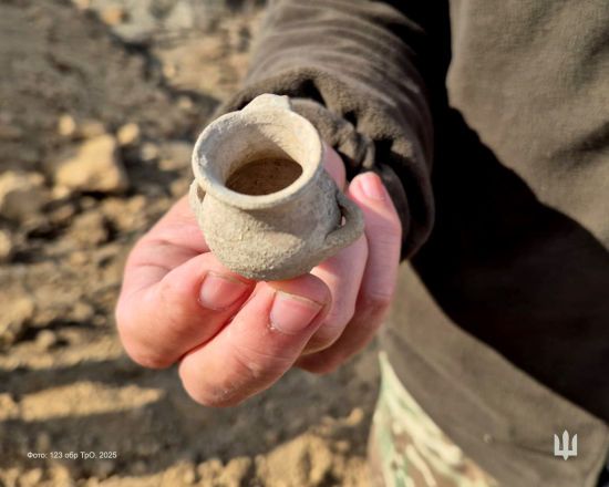 Бійці ЗСУ знайшли історичні артефакти, коли будували фортифікації на півдні (фото)