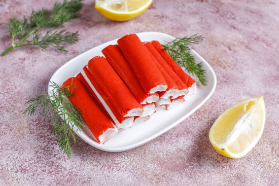 Як зробити сухі крабові палички соковитими та ніжними: корисний кулінарний трюк