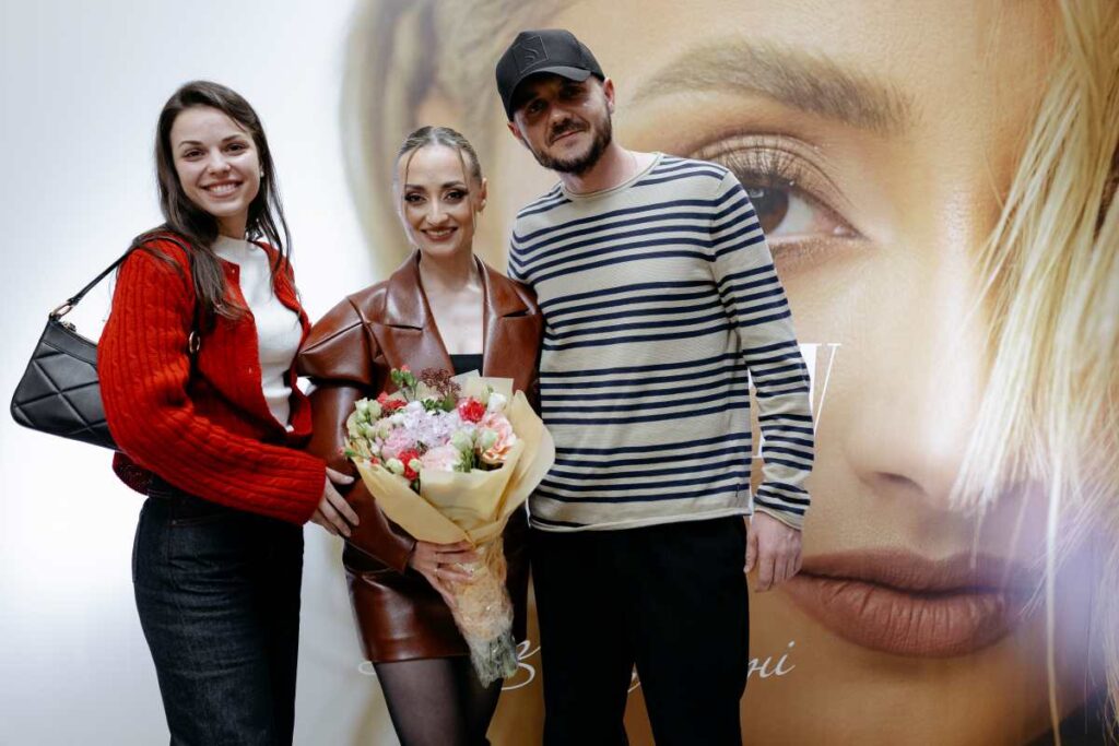 У Києві відбулася презентація музичного відео співачки TINA PETRIV на трек “Мирні ночі, ясні дні”