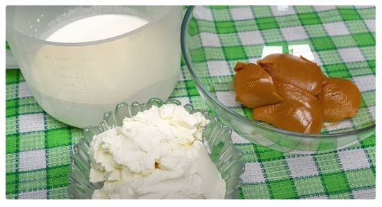 Простий, смачний крем з трьох інгредієнтів за три хвилини: господині подякують за рецепт