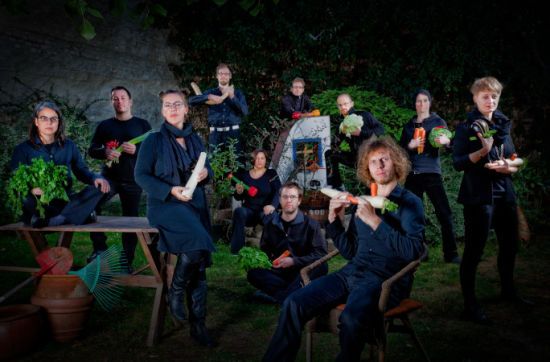 Гра на їжі: що відомо про перший у світі овочевий оркестр – відео