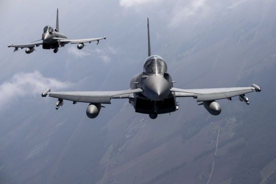 До України прибула нова партія винищувачів F-16 — Зеленський