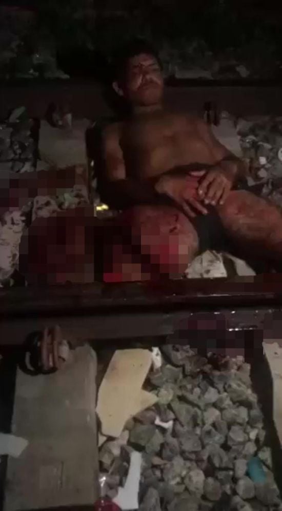 Чоловік втратив ноги, задрімавши на залізничних коліях – фото