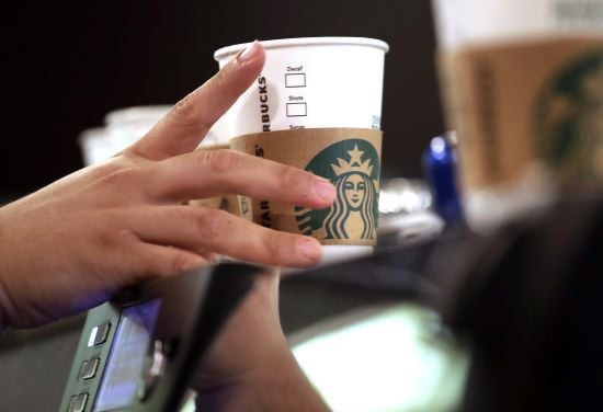 Клієнт відсудив у Starbucks $50 000 000: що сталося
