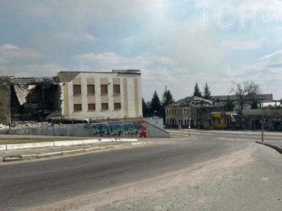 Окупанти з авіації скинули 30 авіабомб на Куп'янськ: подробиці від влади