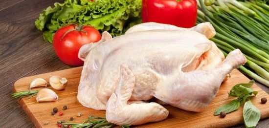 Що не можна робити з куркою перед приготуванням: багато хто допускається цієї помилки