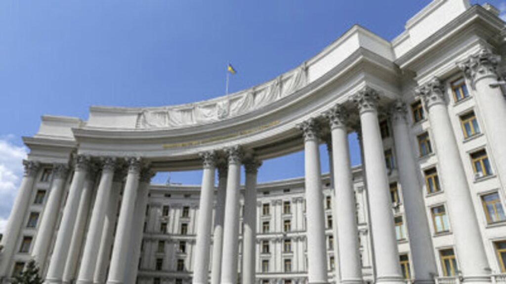 Порушує Женевську конвенцію: Київ засудив призов українців на ТОТ до армії РФ