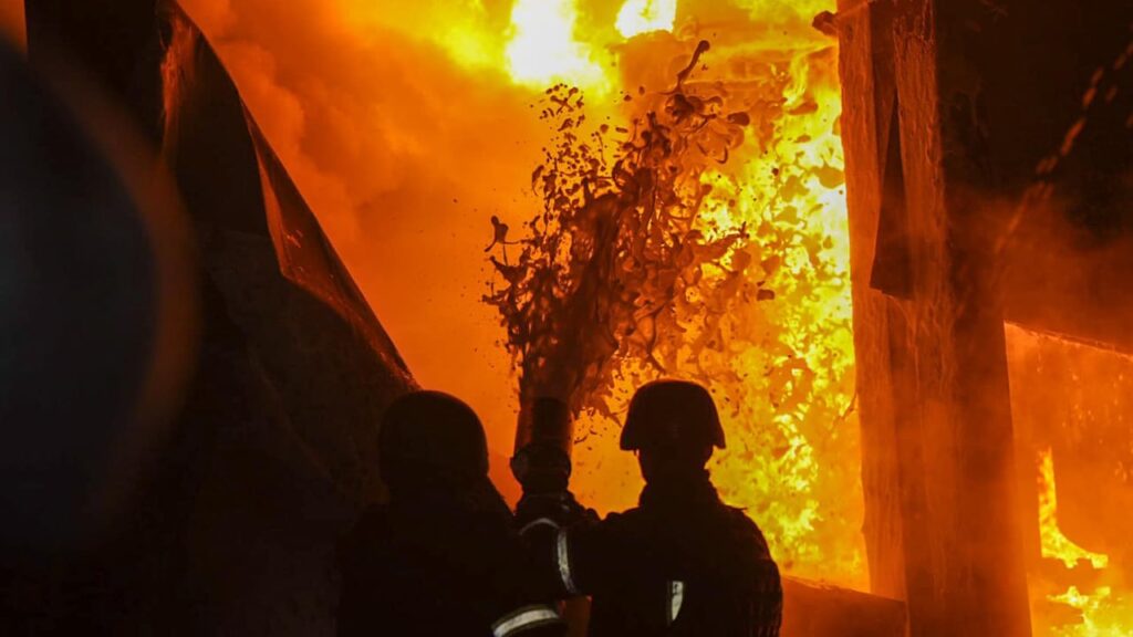 Лідери країн ЄС зустрінуться в Парижі, щоб обговорити Україну