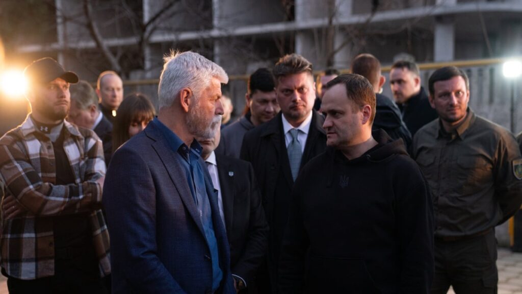 Хапав за волосся і тримав за горло: Сімбочка розповіла про сварки з Parfeniuk