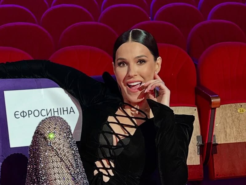 Єфросиніна розповіла, що стала суддею нового сезону "Ліги сміху", і показала відео з репетиції Єфросиніна розповіла, що стала суддею нового сезону "Ліги сміху", і показала відео з репетиції