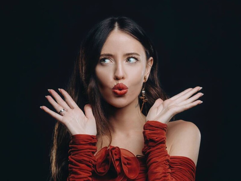 Дорофєєва спародіювала свого домашнього улюбленця – сирійського хом'яка на кличку Чуча Дорофєєва спародіювала свого домашнього улюбленця – сирійського хом'яка на кличку Чуча