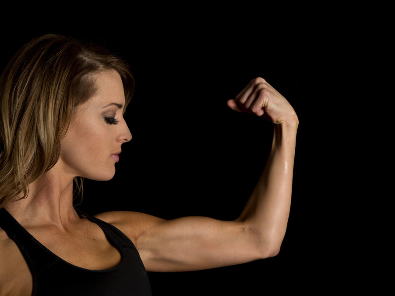 Робіть це через день – і вже за три місяці з'явиться рельєф рук, а живіт і ноги помітно підтягнуться