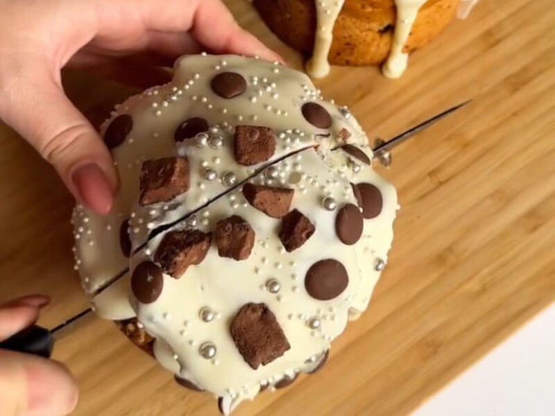 Перебийте це блендером – і паска вийде неймовірно смачною й вологою. Простий рецепт без замішування