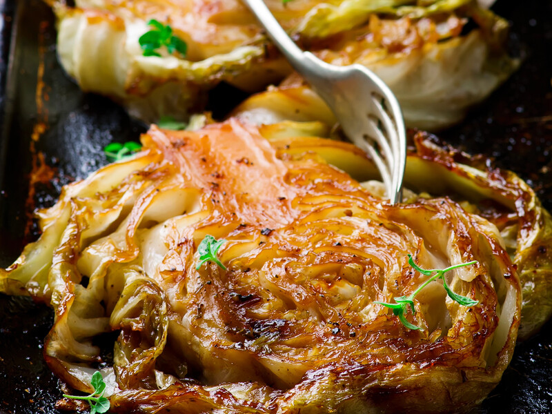 Додайте цей соус – і стейки з капусти вийдуть неймовірно смачними. Швидкий рецепт