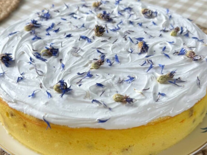 Поставте це на дно духовки під час випікання – і верхівка не потріскається. Рецепт смачної сирної паски