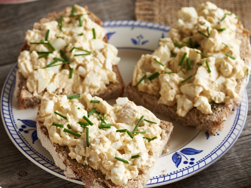 Додайте це – і отримаєте ідеальний варіант канапок. Швидкий рецепт закуски