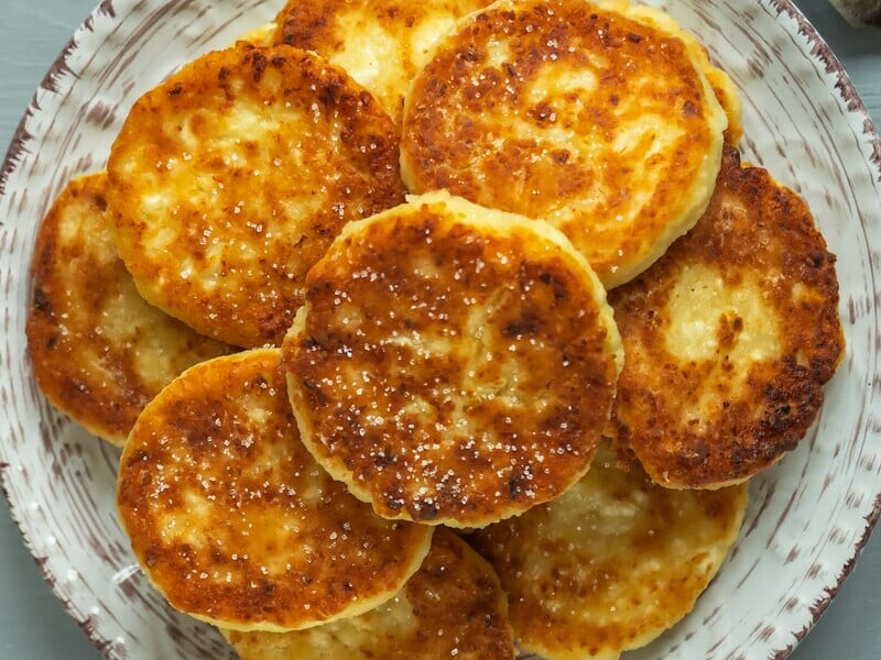 Додайте це до тіста – і сирники вийдуть ніжними й м'якими всередині. Ідеальний рецепт