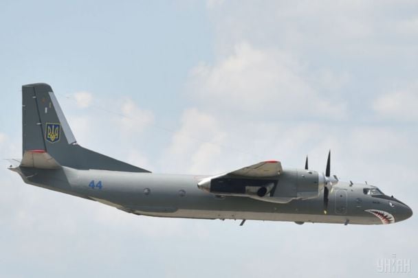 Загадковий літак над Львовом — це не Saab 340: експерт назвав, що це могло бути за судно