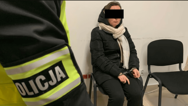 “Допоможіть”: мати навмисно спотворила доньку, щоб збирати мільйони на її лікування