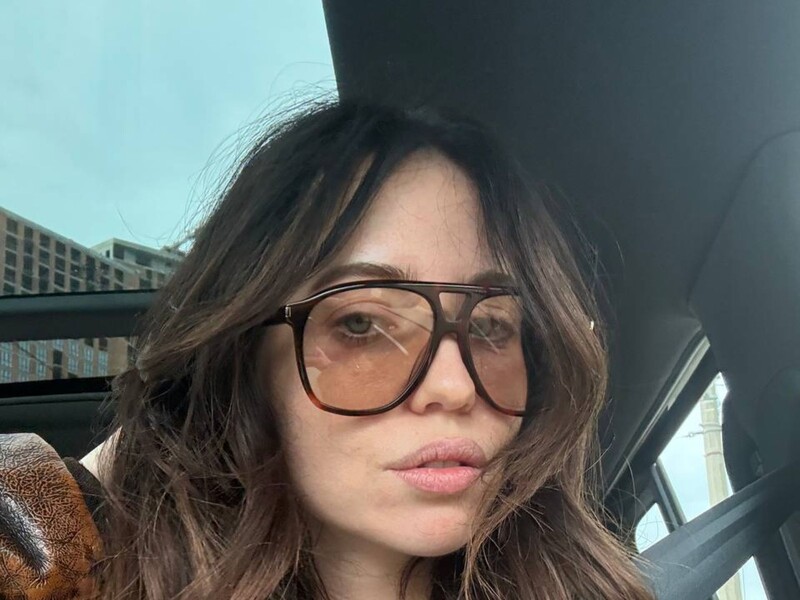 Дорофєєва розповіла, що пообіцяв їй Поплавський після того, як вони заспівали дуетом у Криму. Відео