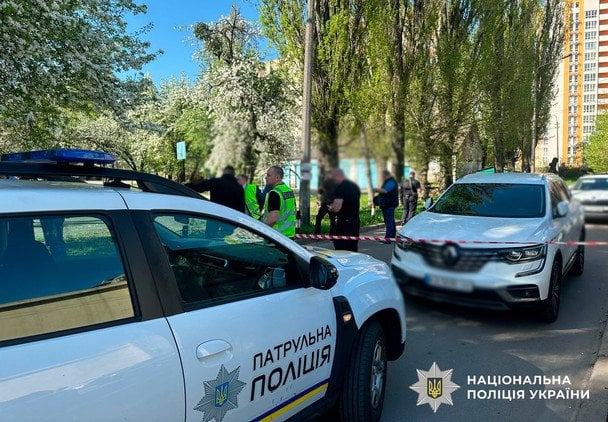 У Києві розслідують замах на вбивство: чоловіка поранено вогнепальною зброєю