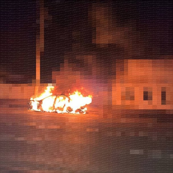 Атаки РФ на Одесу: дрони влучили в авто просто під час руху (відео)