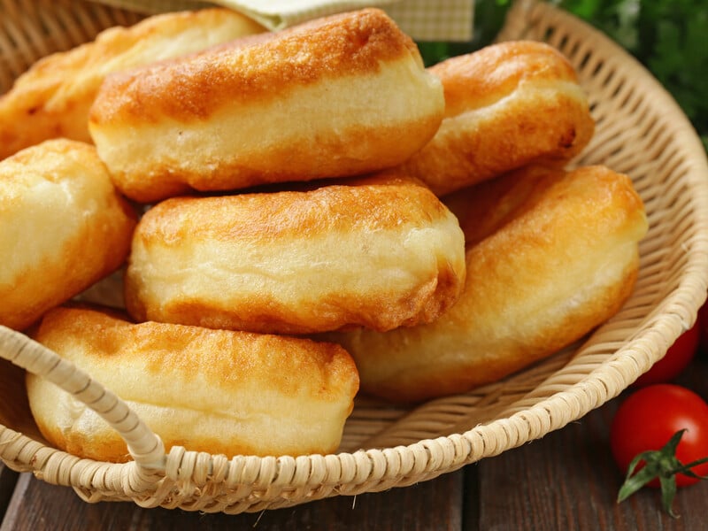 "Ніжні, пухкі, смачні". Рецепт смажених пиріжків під начинку з квасолі або будь-яку несолодку