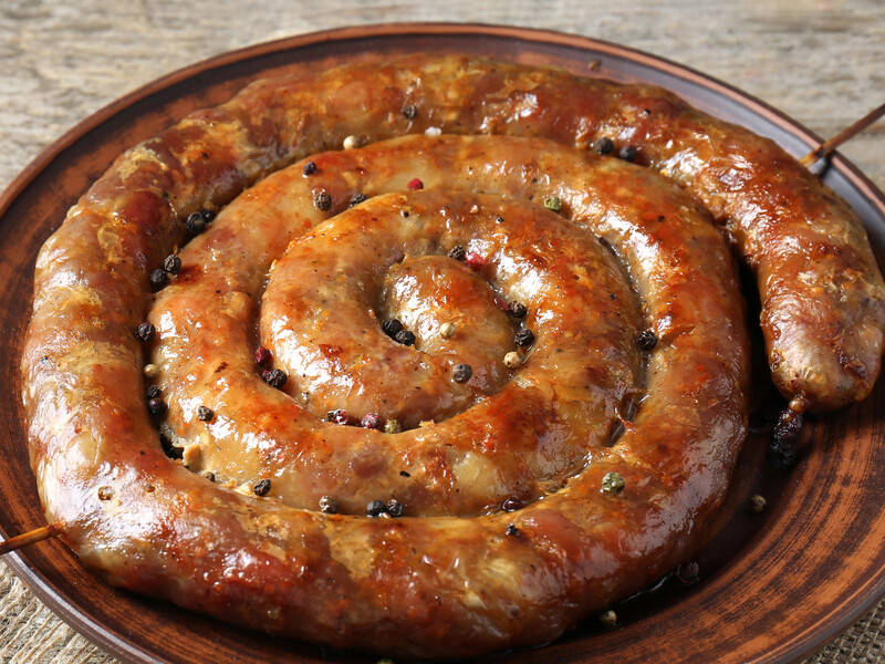 Додайте це – і домашня ковбаса вийде неймовірно апетитною і смачною. Сімейний рецепт