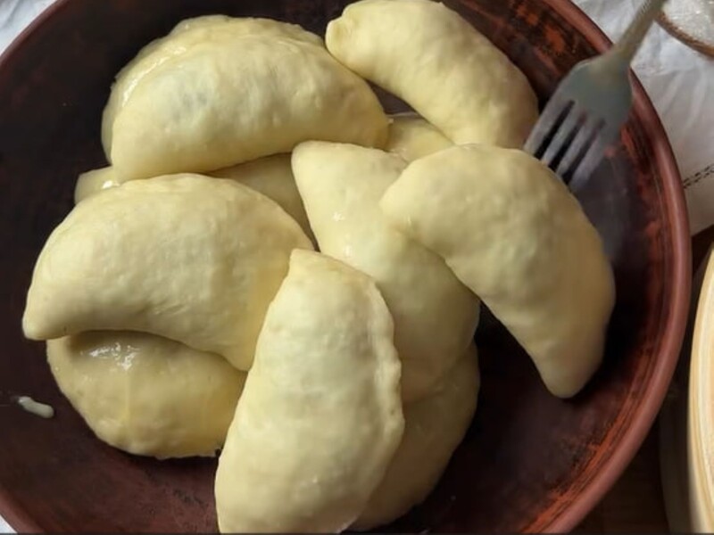 Додайте це до борошна – і вареники вийдуть пишними і смачними. Рецепт тіста