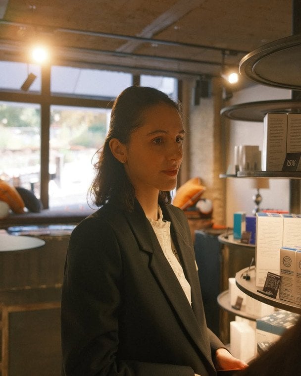 Працівниця відомого косметичного простору загинула під час обстрілу Києва: в якому стані її чоловік