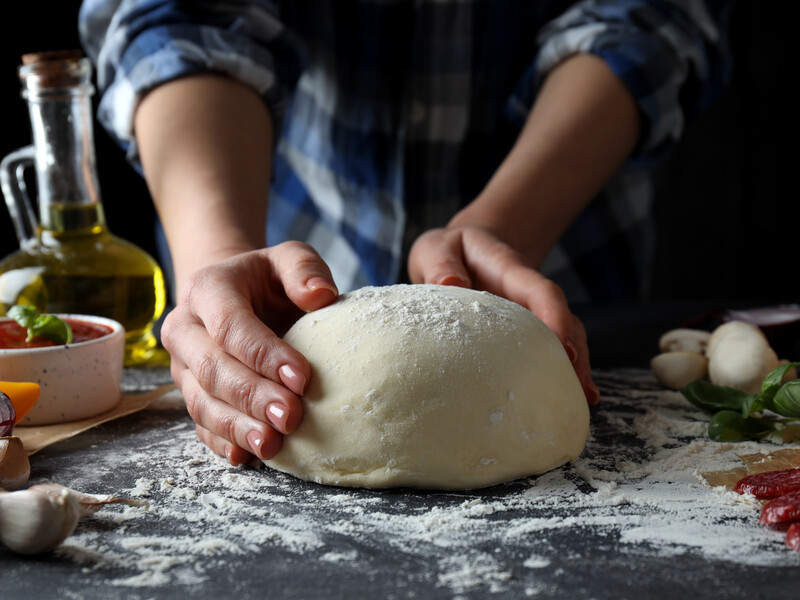 Змішайте воду й борошно – і ви створите "вічну закваску", на якій завжди пектимете неймовірний хліб