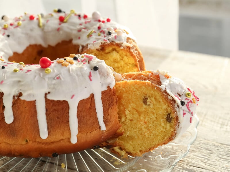 Замісіть тісто за цим рецептом – і паска буде ніжною, пухкою й ароматною