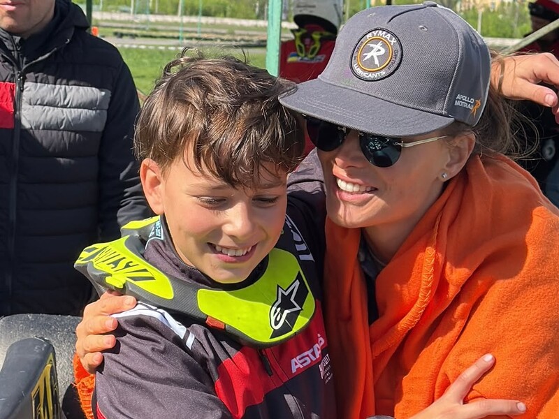 Мішина розповіла, як виховати чемпіона, і похизувалася призом, котрий здобув її син