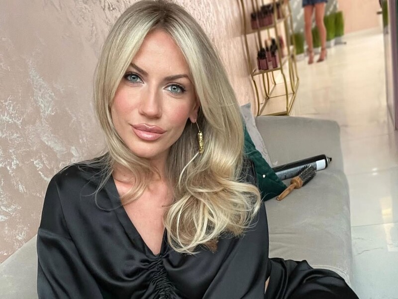 "Не забувайте душити цю мєрзость". Нікітюк після прогулянки з Рафіком звернулася до своїх підписників