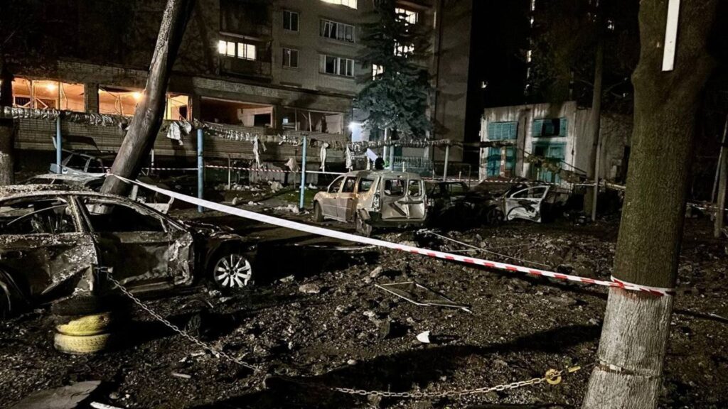 Нічна атака на Дніпро: третьою жертвою обстрілу стала дитина, постраждалих уже 28