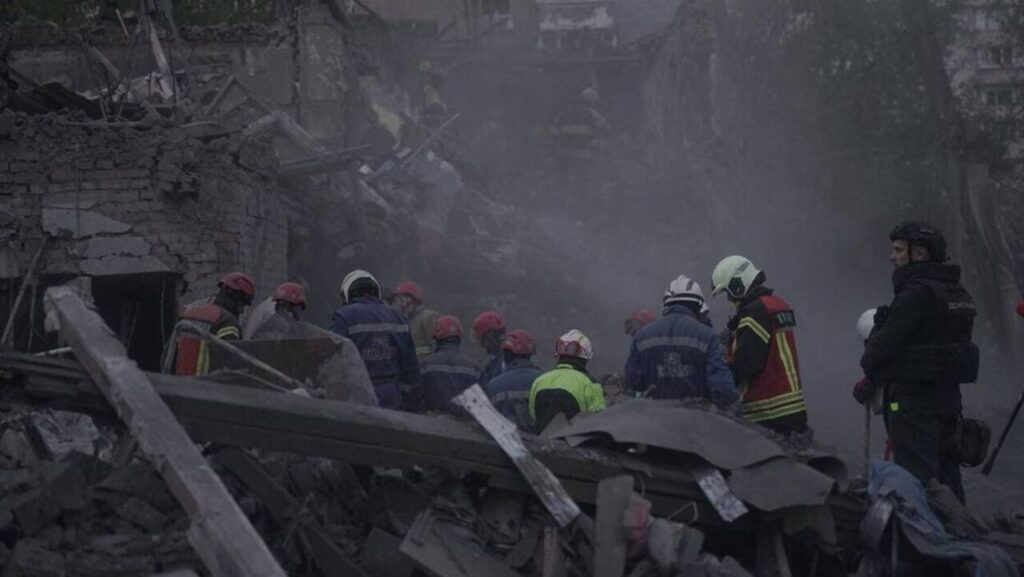 РФ ударила по Києву балістичною ракетою виробництва КНДР – Зеленський