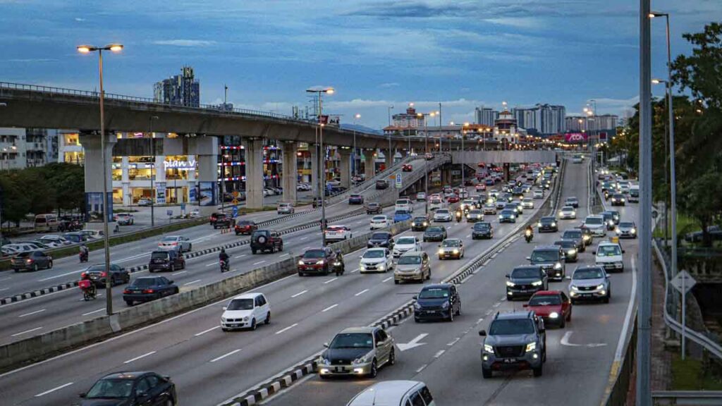 Рада підтримала компенсацію витрат на автоцивілку для військових