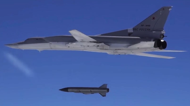 Бомбардувальник Ту-22М3: чому він такий небезпечний, головні характеристики