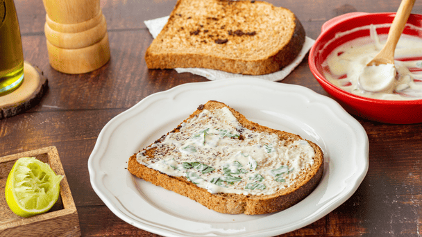 Як приготувати смачне кремове намащення для бутербродів за один крок: рецепт