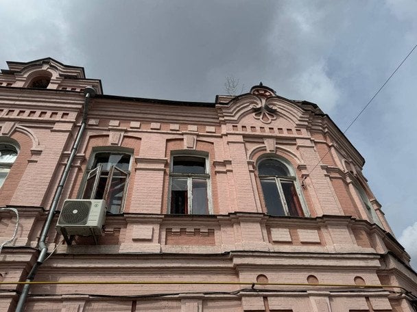 Ракетний удар по Сумах: які цивільні об’єкти зруйновано