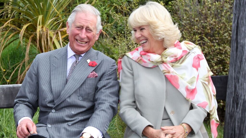 Чарльз III та Камілла відзначають порцелянове весілля: нові фото подружжя