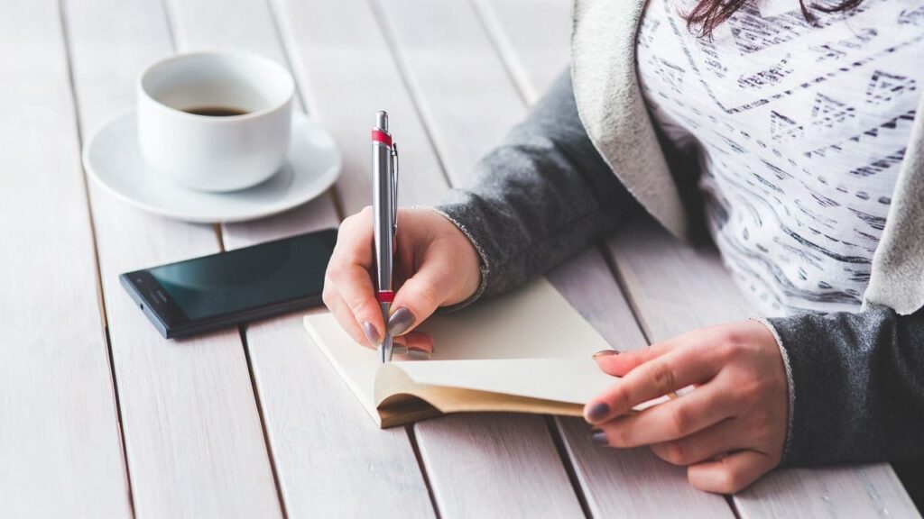 Чи зараховується навчання в трудовий стаж у 2025 році: роз’яснення ПФУ