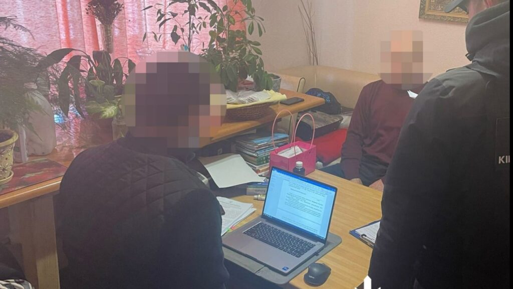 Привласнили держмайно на 20 млн грн: ДБР викрило керівників Укрпрофтуру та Федерації профспілок