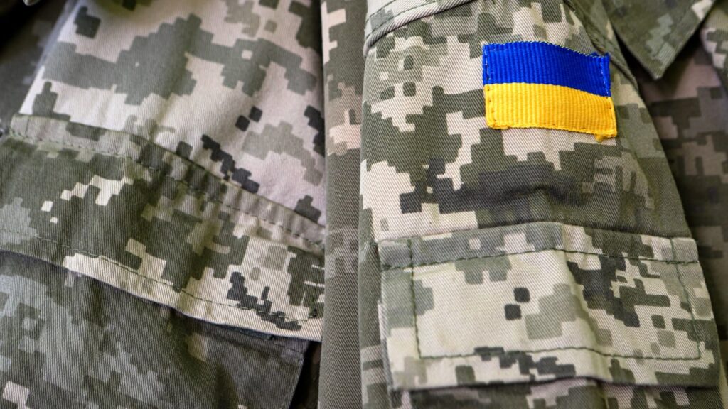 Скільки людей потрібно мобілізувати в Україні щомісяця: заява Сирського